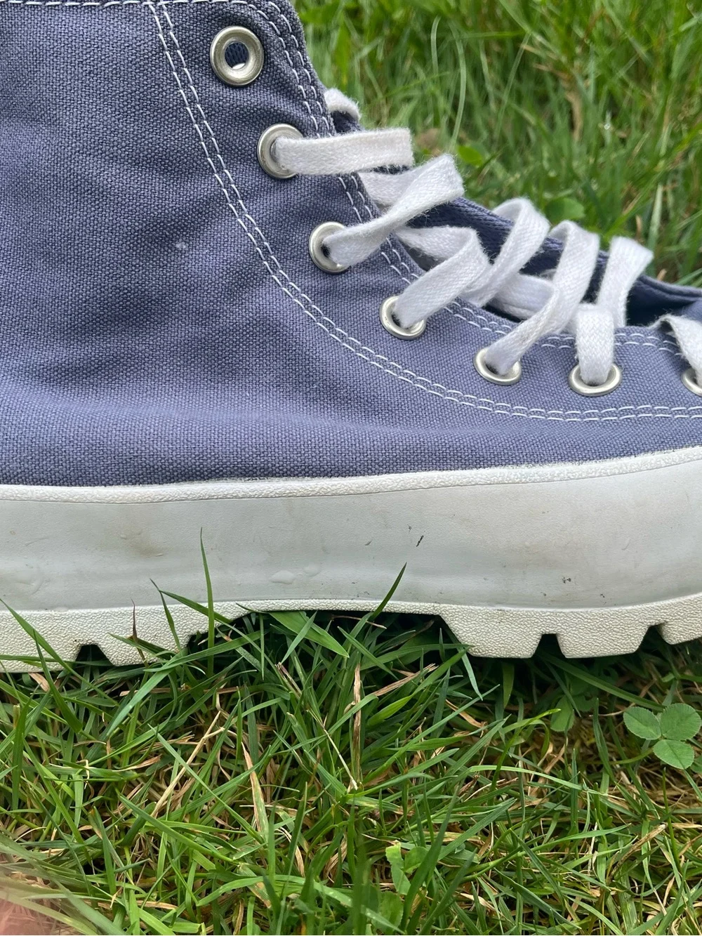 Size 8 Lugged bottom platform Chuck Taylor high top Converse  blue
